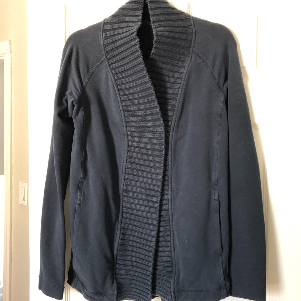 Lululemon navy sweater